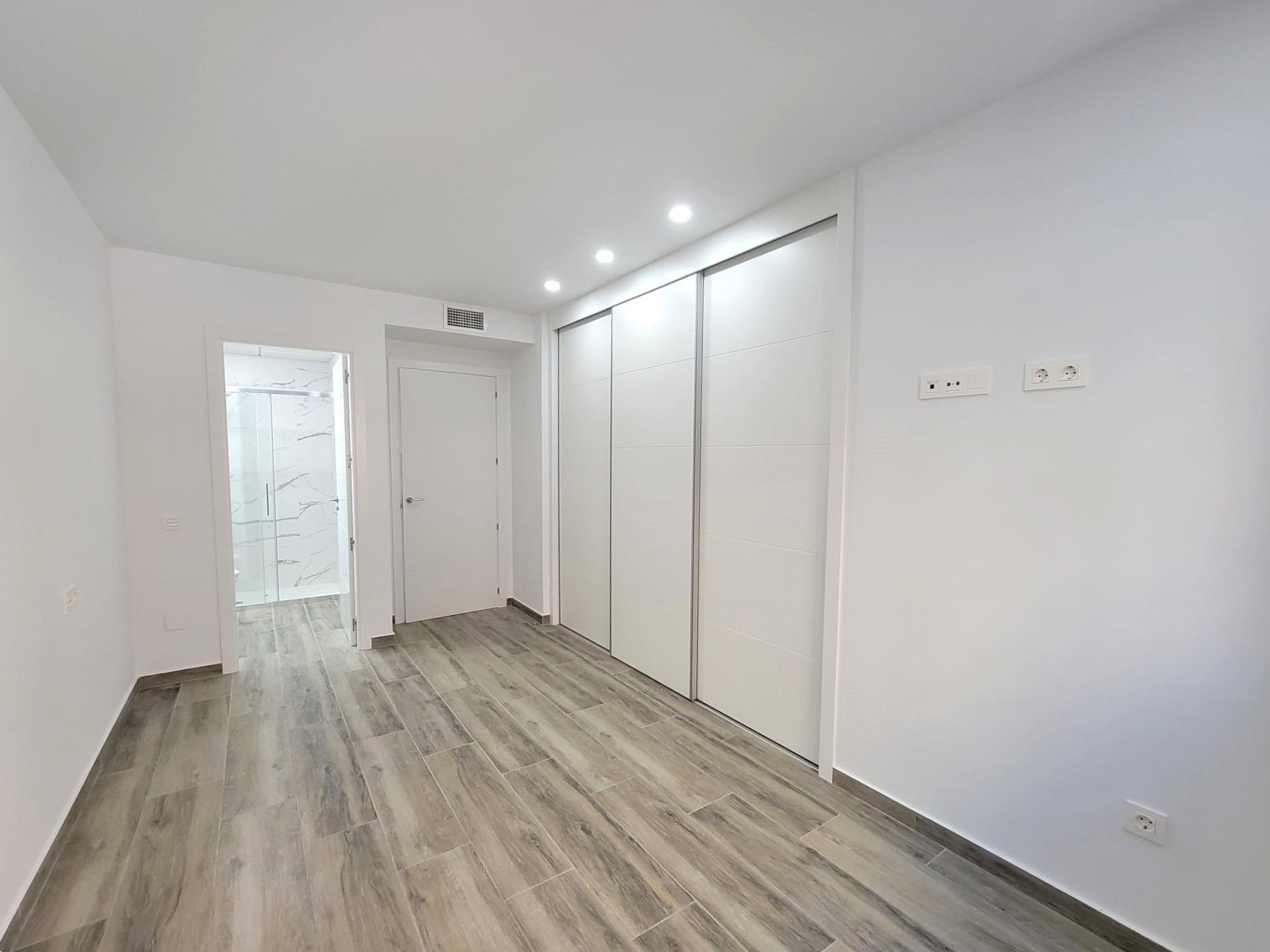 Bathroom in apartment for sale in Torrevieja