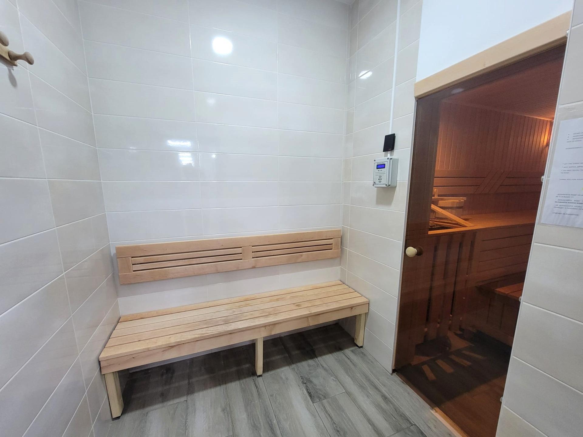 Master bedroom in apartment for sale in Torrevieja