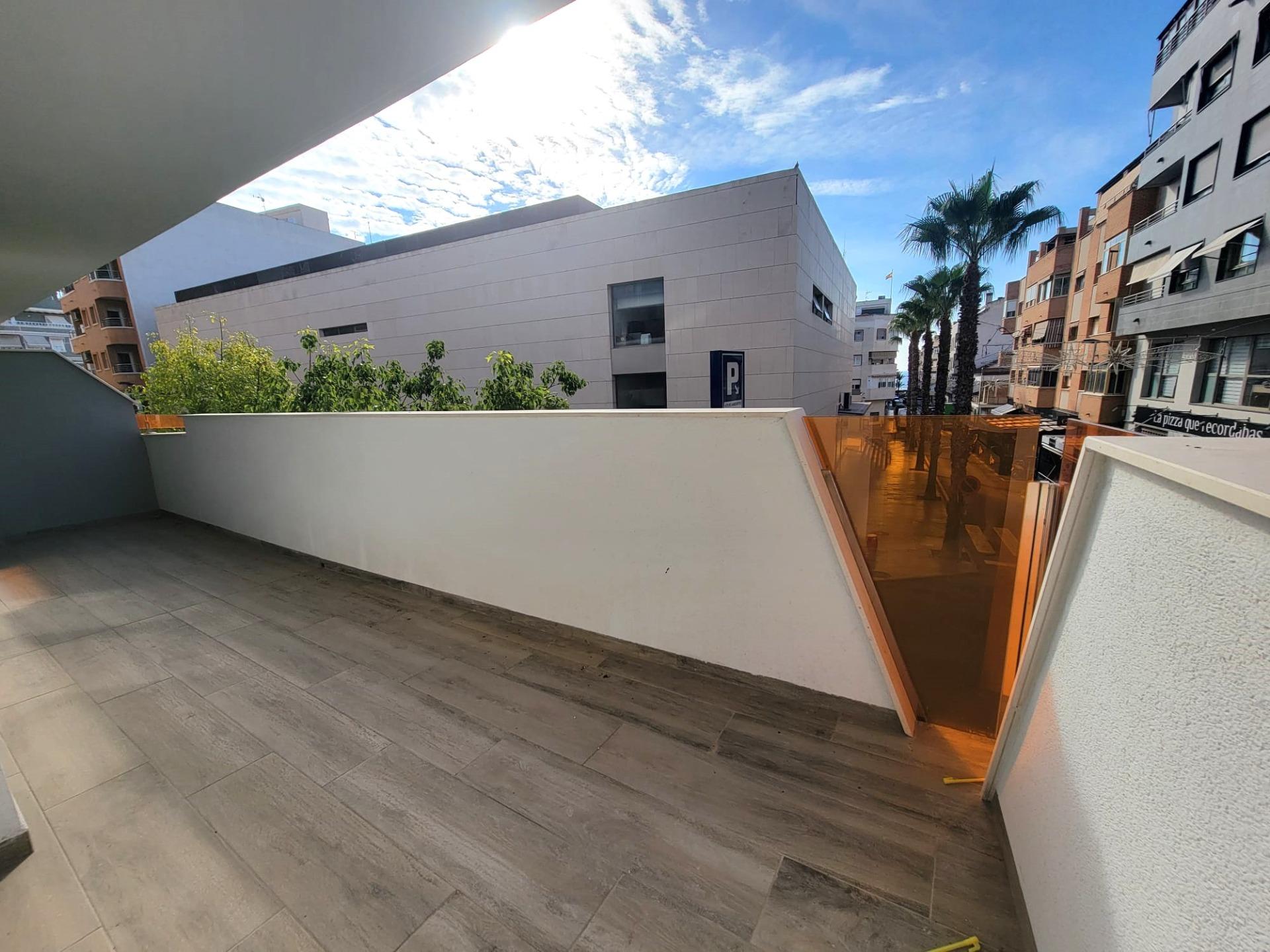 Bedroom in apartment for sale in Torrevieja