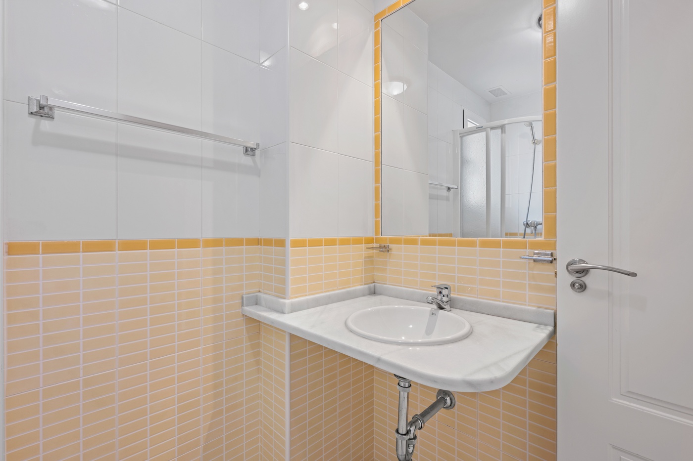 Bathroom in apartment for sale in Torre Pacheco