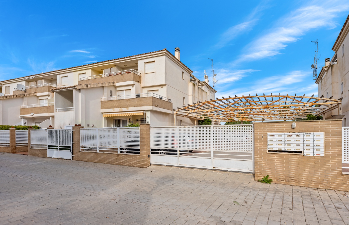 Bedroom in apartment for sale in Torre Pacheco