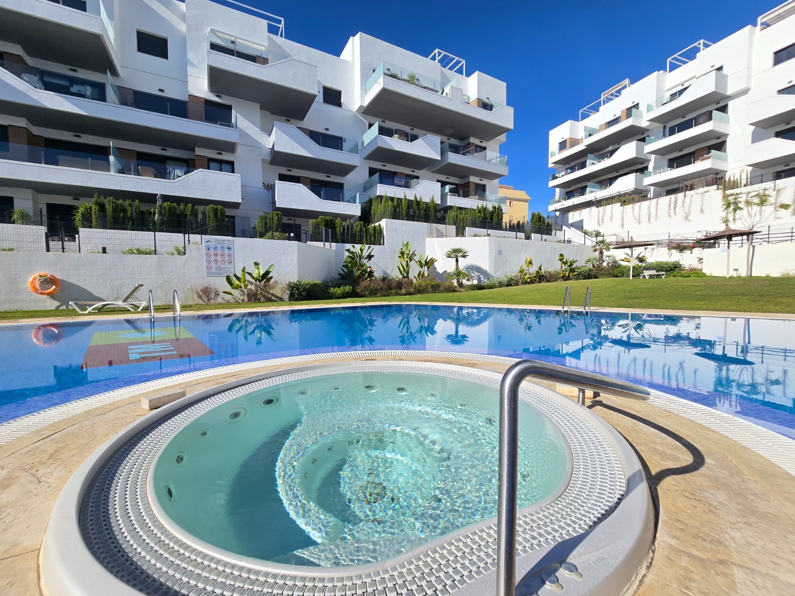 Bathroom in apartment for sale in Orihuela Costa
