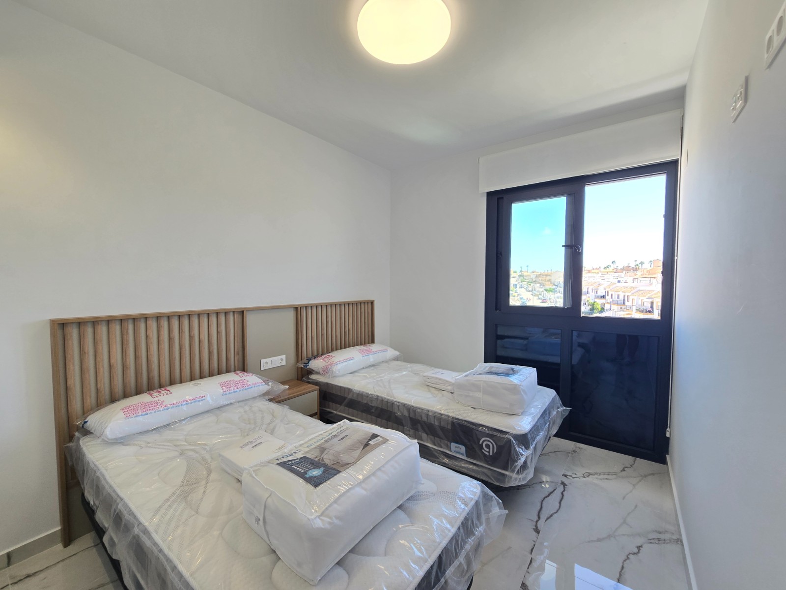 Bedroom in apartment for sale in Orihuela Costa