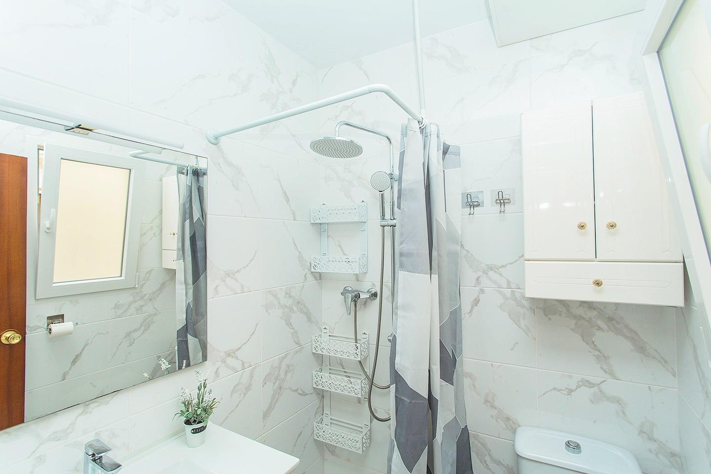 Kitchen in apartment for sale in Torrevieja