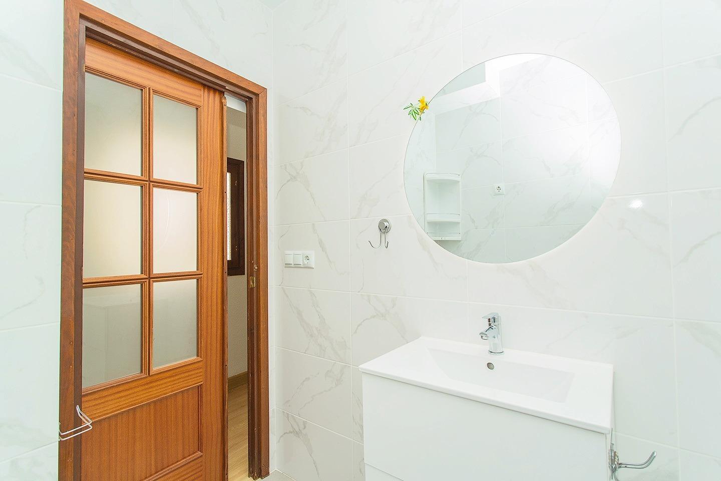 Master bedroom in apartment for sale in Torrevieja