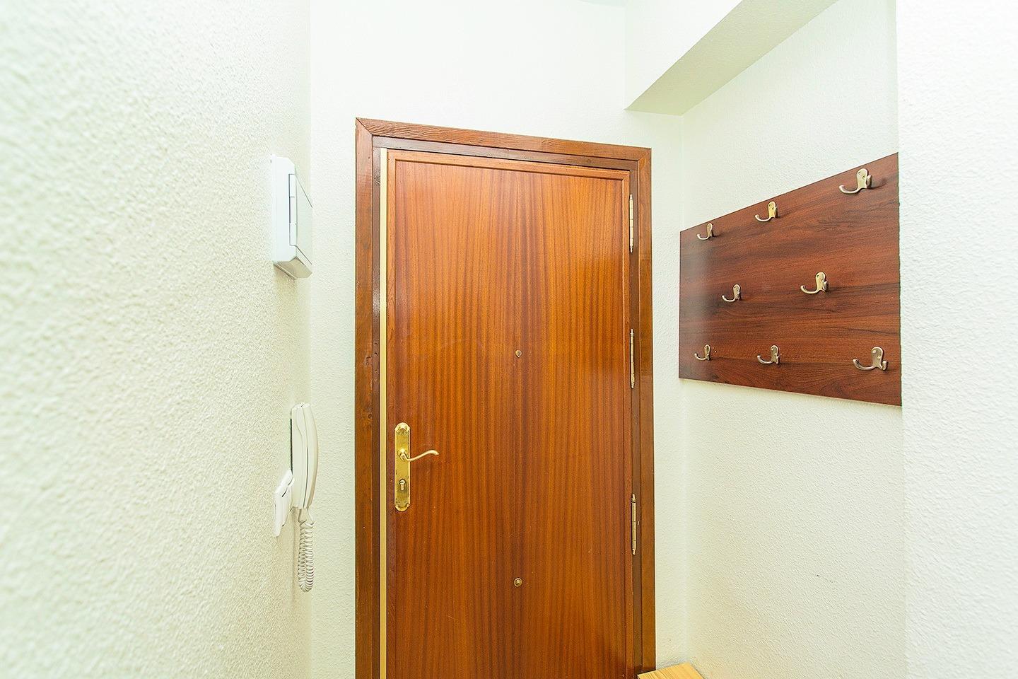 Bedroom in apartment for sale in Torrevieja
