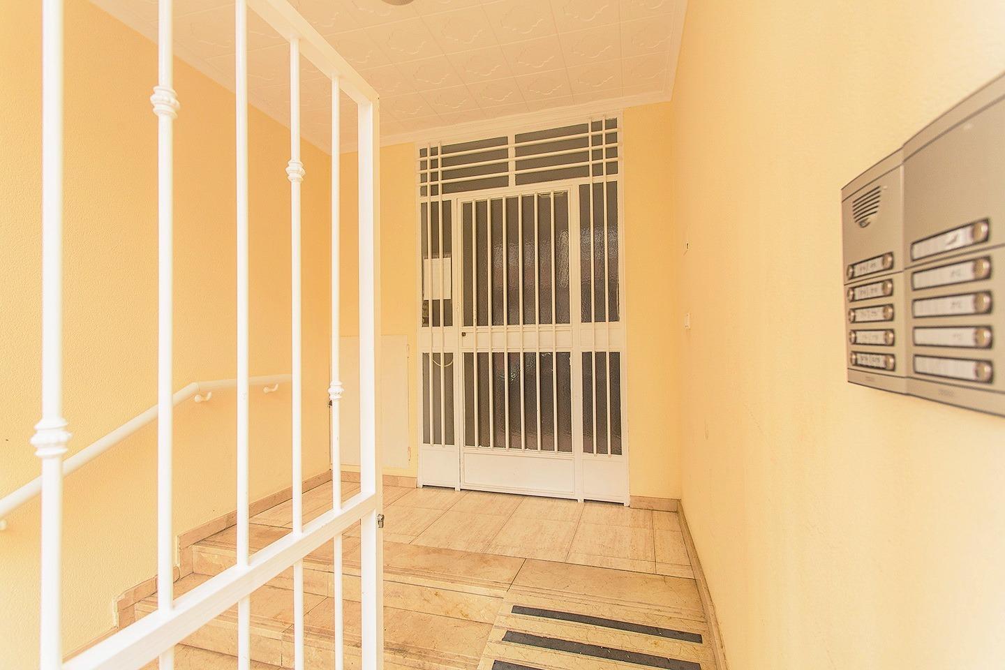 Kitchen in apartment for sale in Torrevieja
