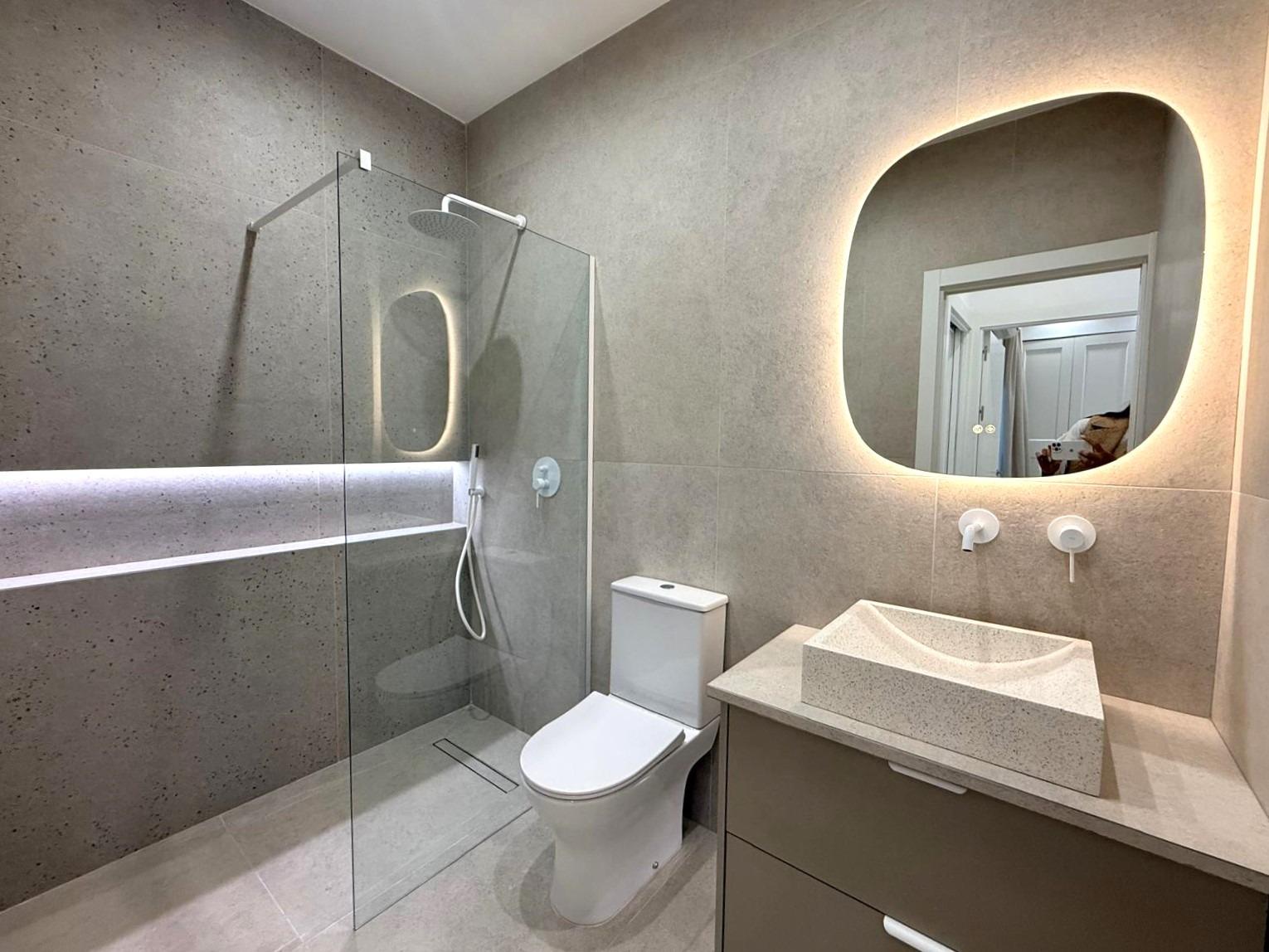 Bedroom in villa for sale in Torrevieja
