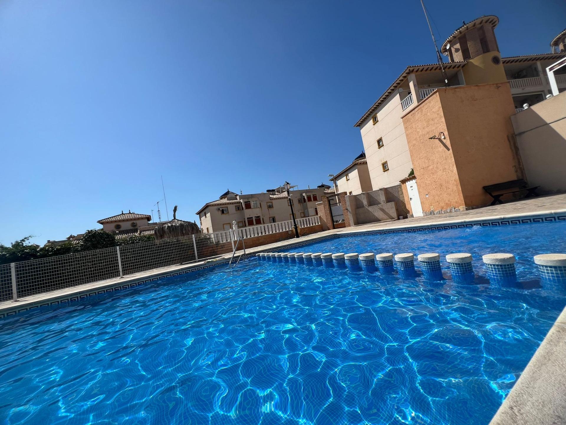 Garden in apartment for sale in Orihuela Costa