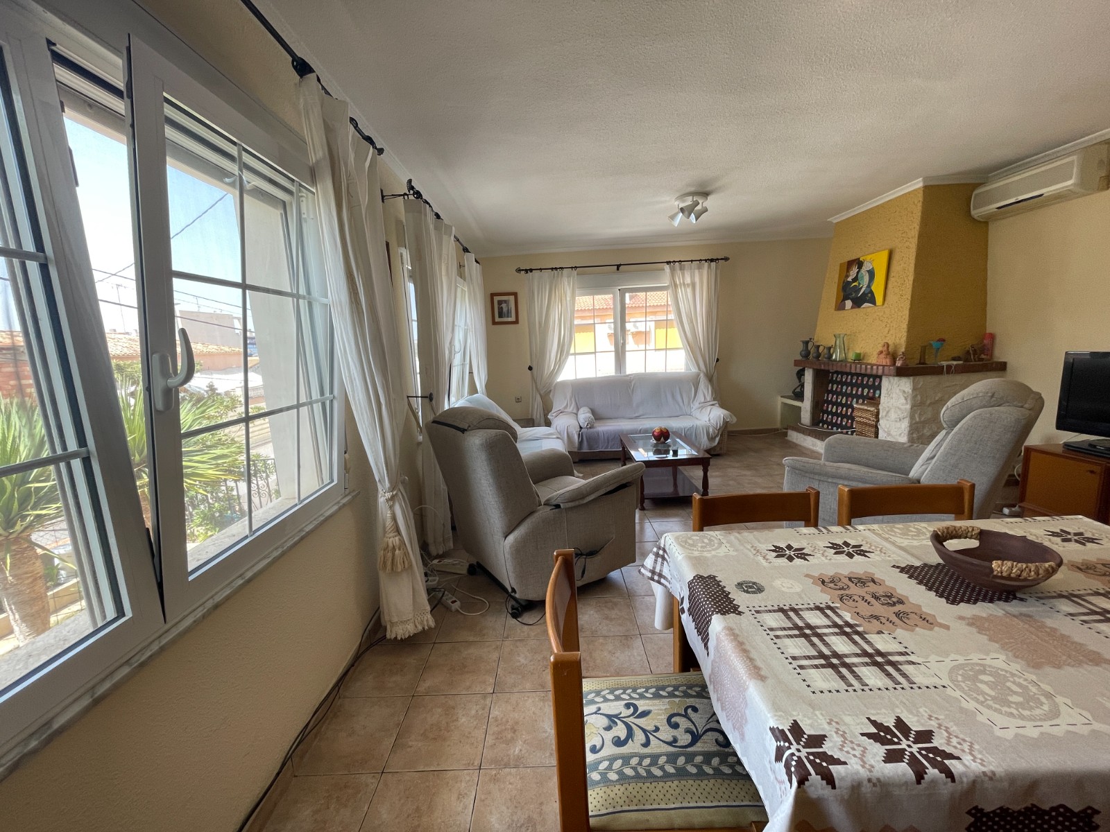 Living room in villa for sale in Benijofar