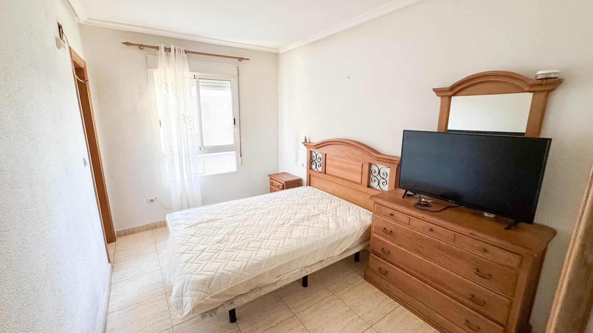 Master bedroom in apartment for sale in Torrevieja