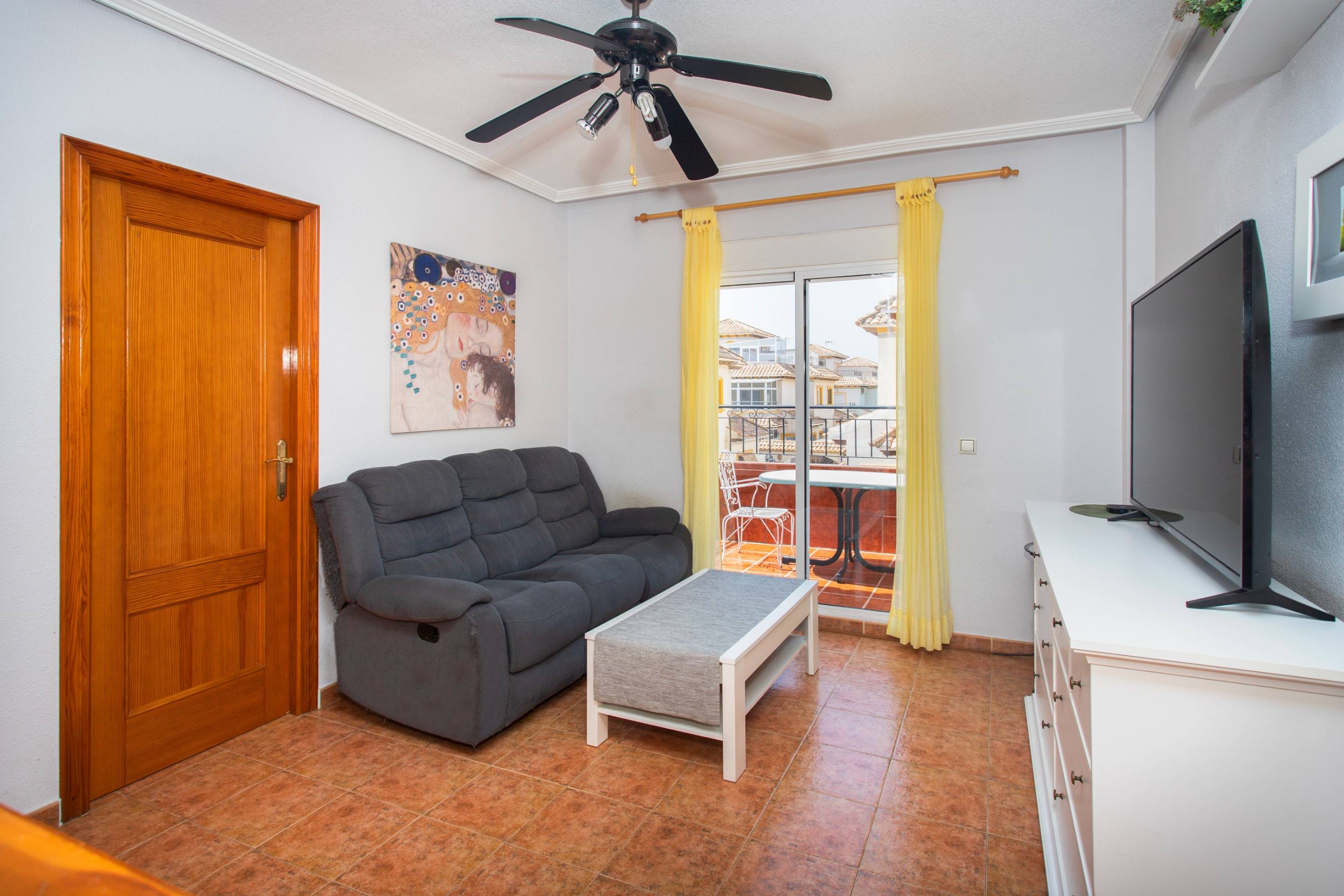 Garden in bungalow for sale in Orihuela Costa
