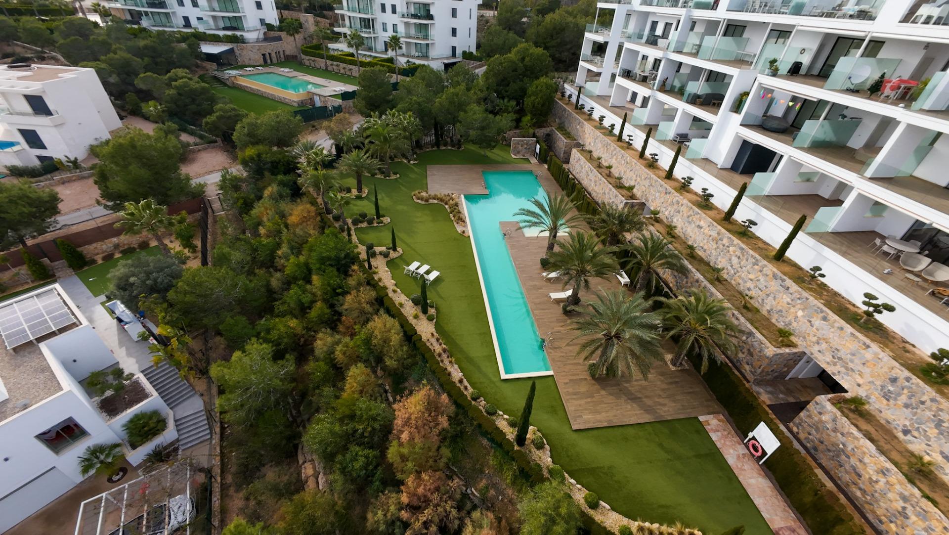 Bedroom in apartment for sale in Orihuela