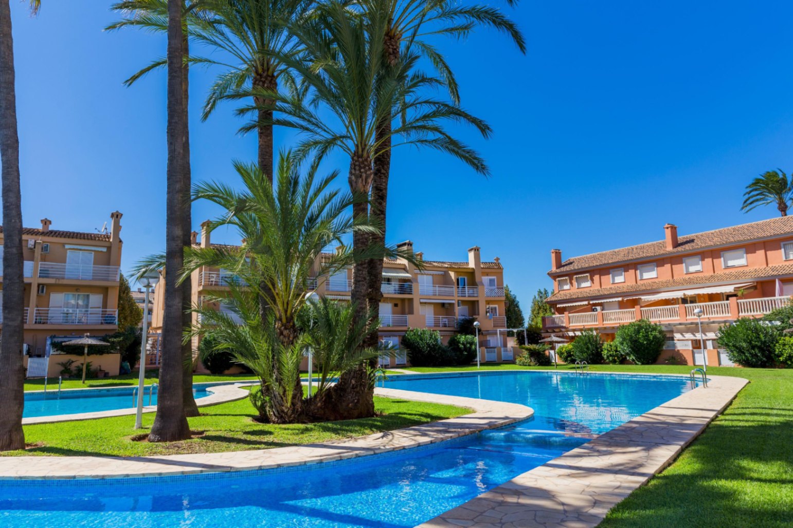 Master bedroom in penthouse for sale in javea