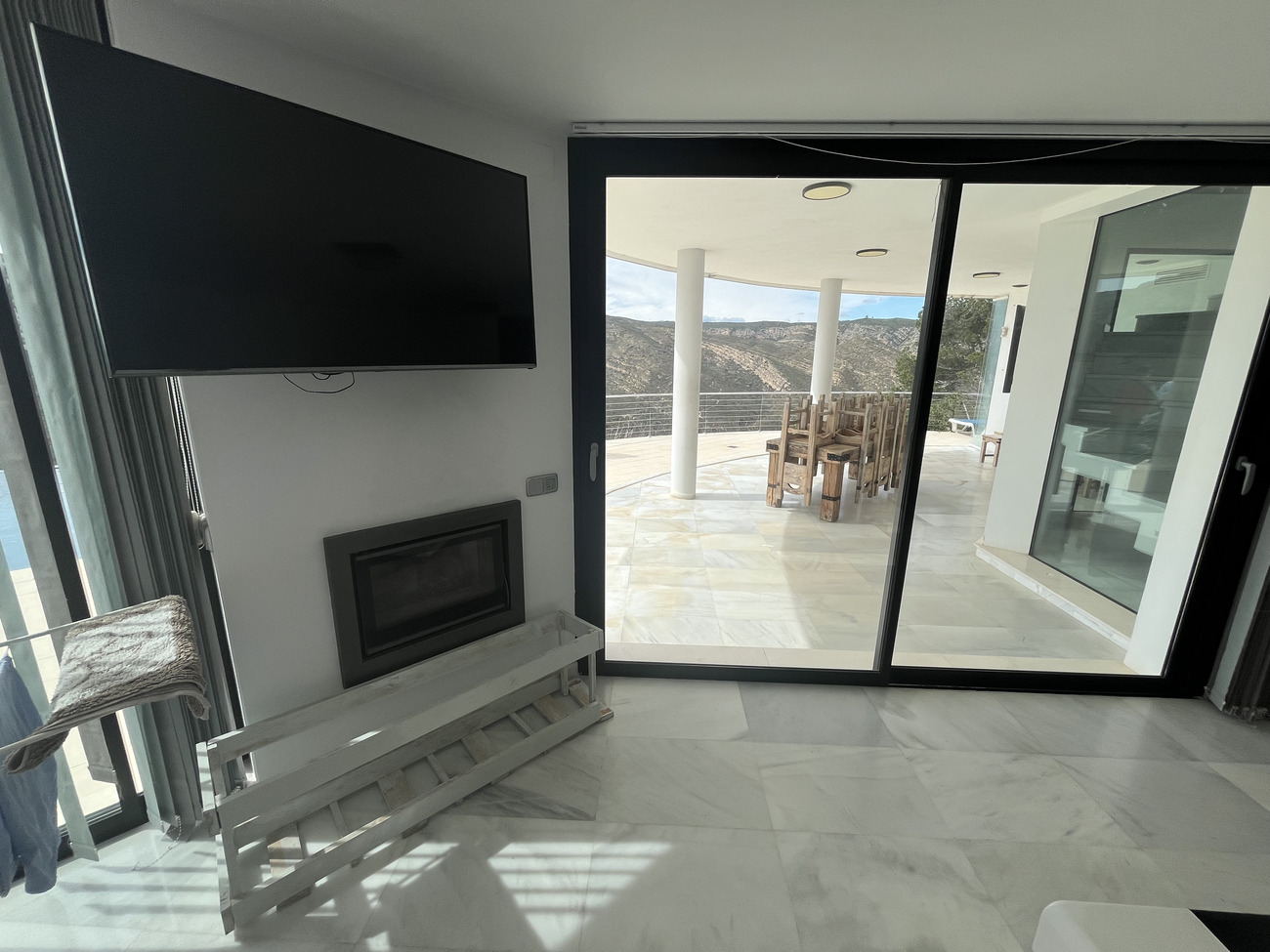 Dining area in villa for sale in javea