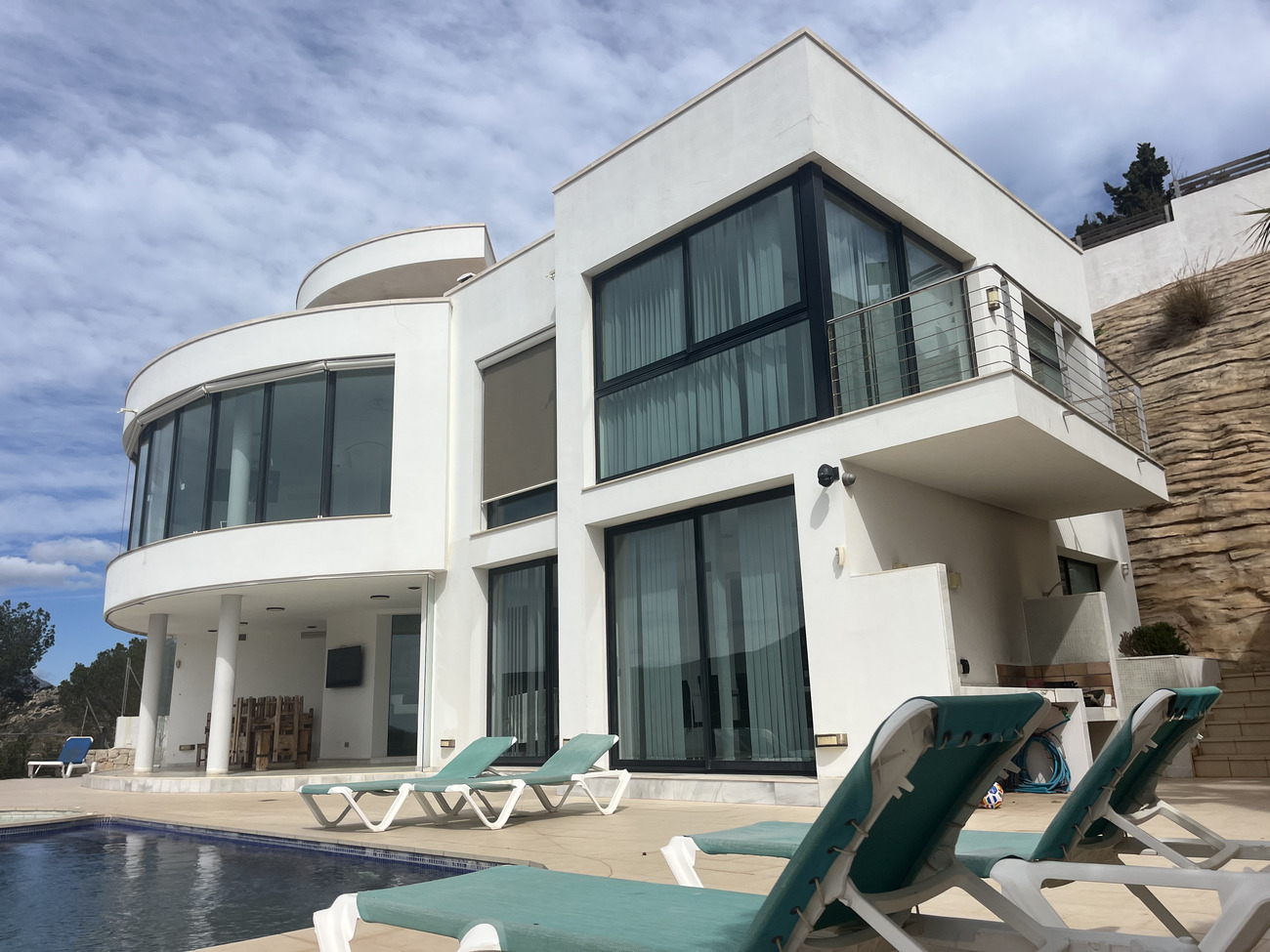 Spectacular First-Line 4-Bedroom Villa with Sea Views Near Granadella BeachNestled in an exclusive a