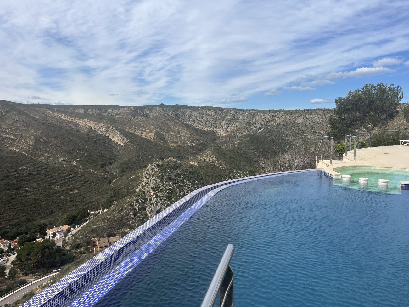 Garden in villa for sale in javea