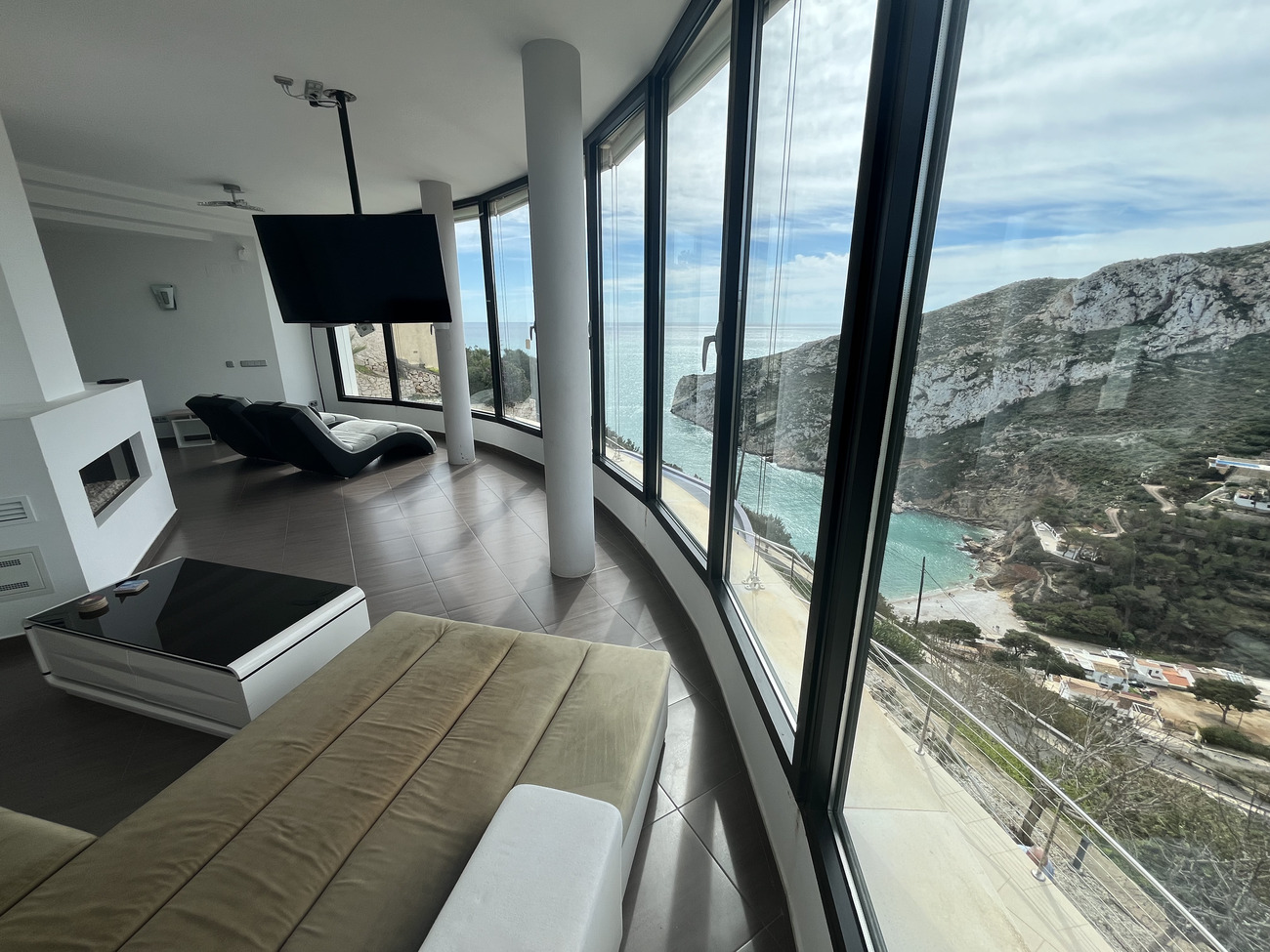 Dining area in villa for sale in javea