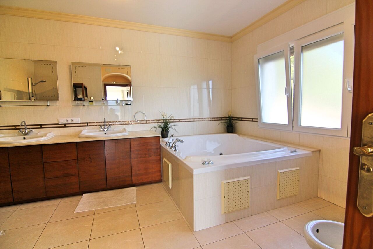 Terrace in villa for sale in javea