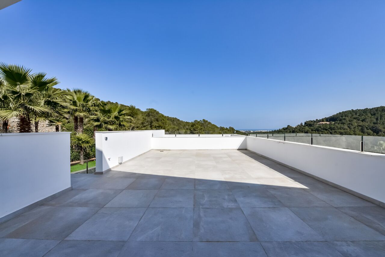 Garden in villa for sale in javea