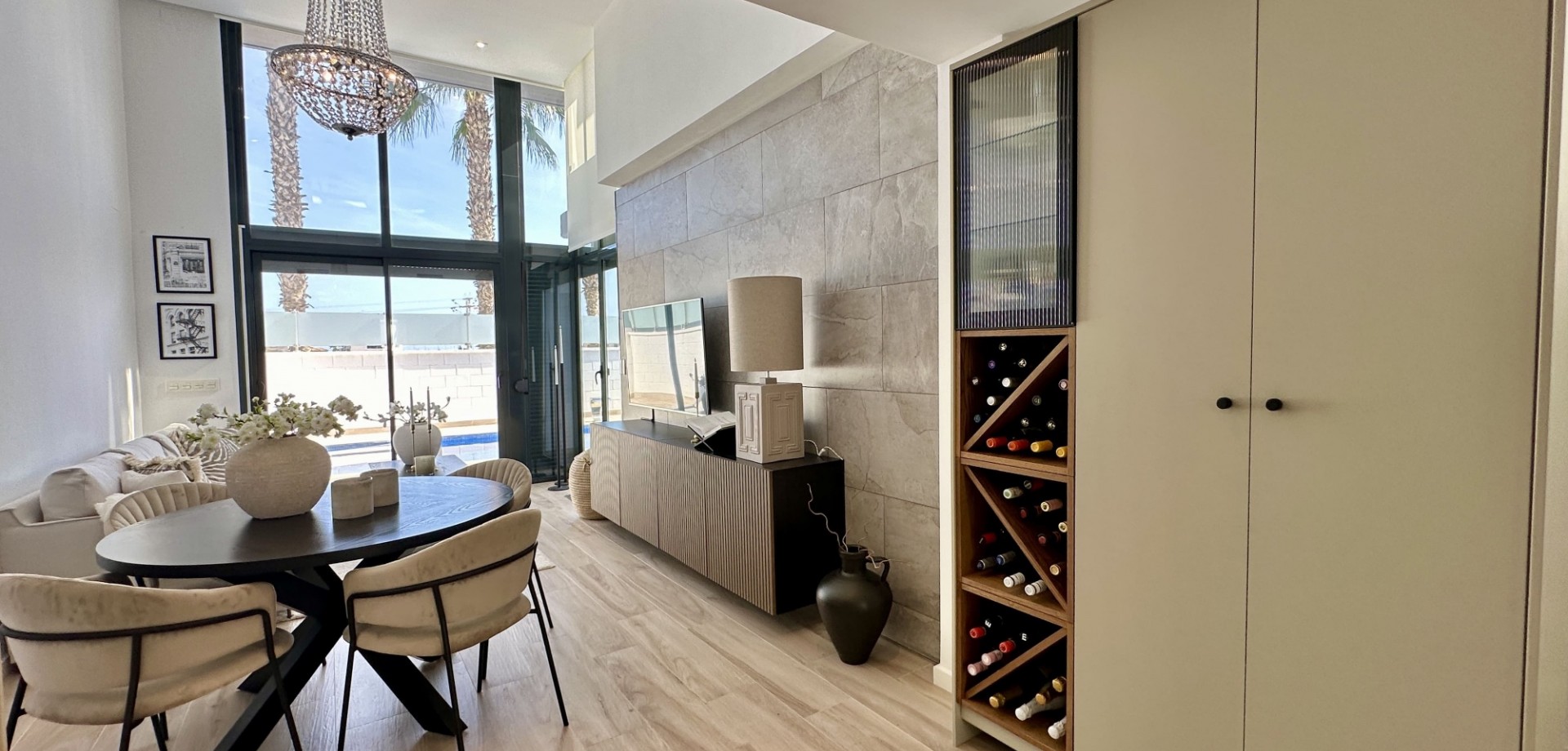 Garden in villa for sale in Orihuela Costa
