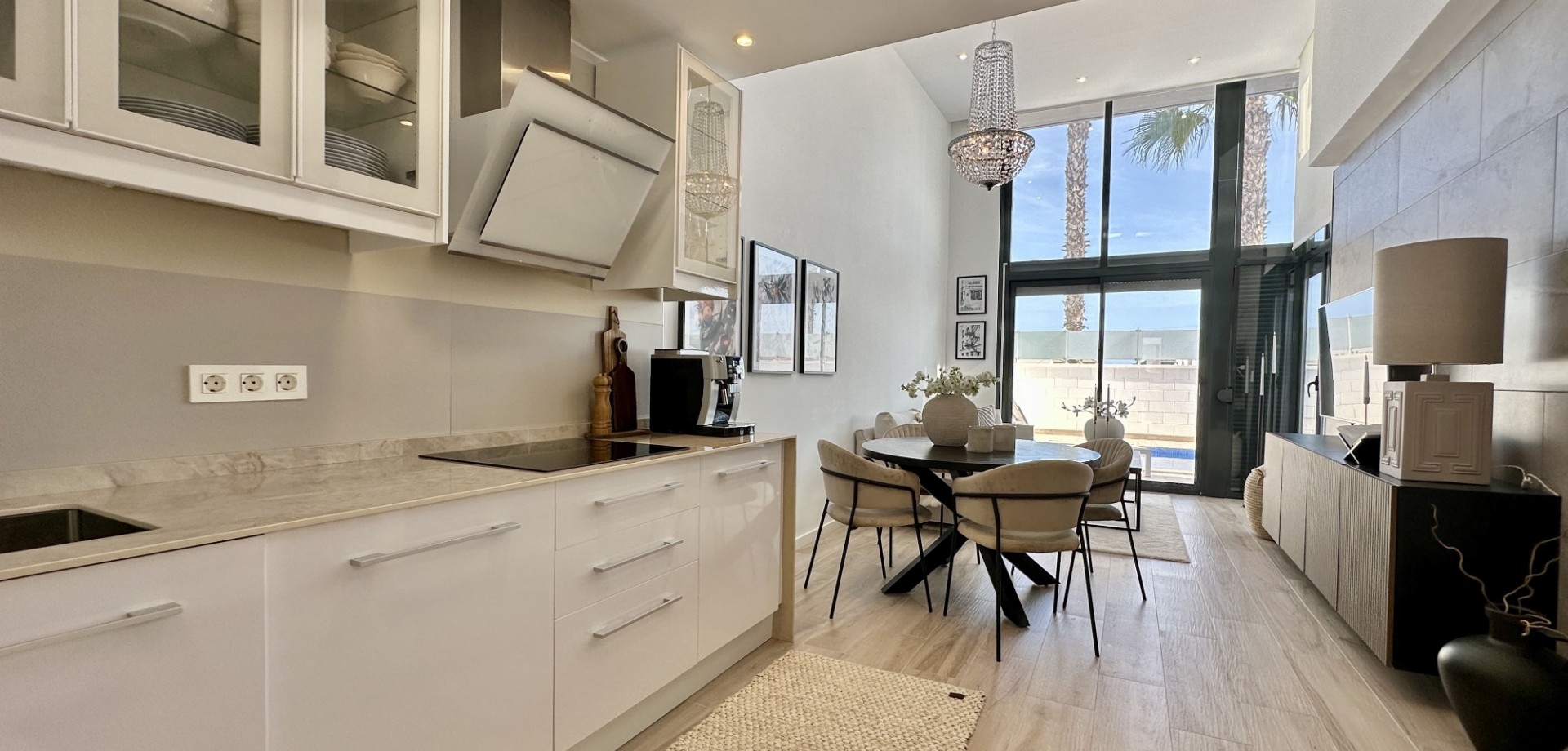 Terrace in villa for sale in Orihuela Costa