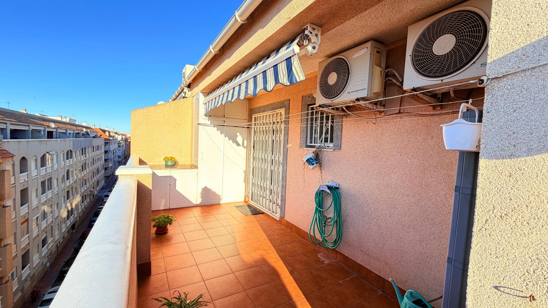 Dining area in penthouse for sale in Torrevieja