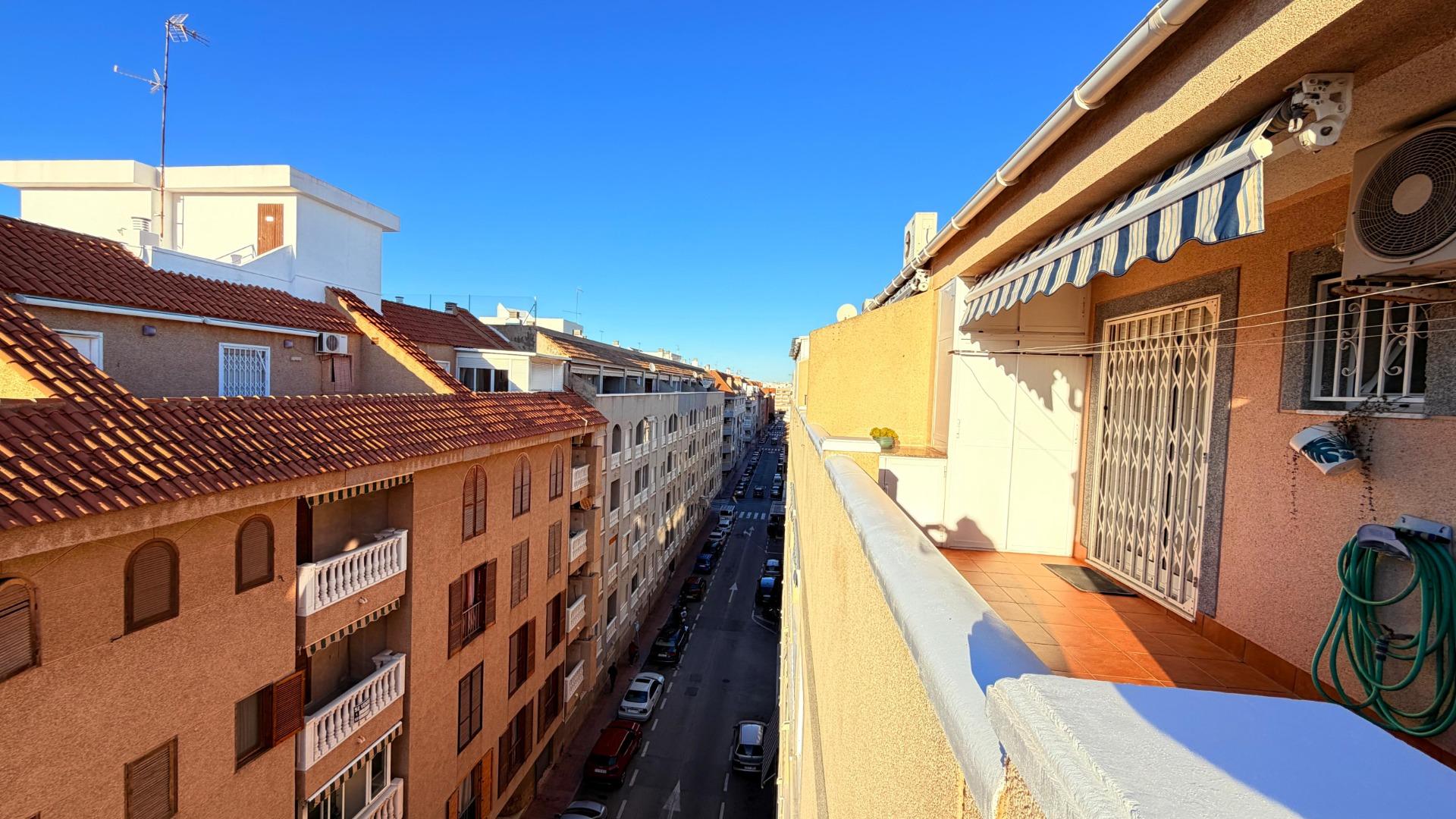 Bedroom in penthouse for sale in Torrevieja
