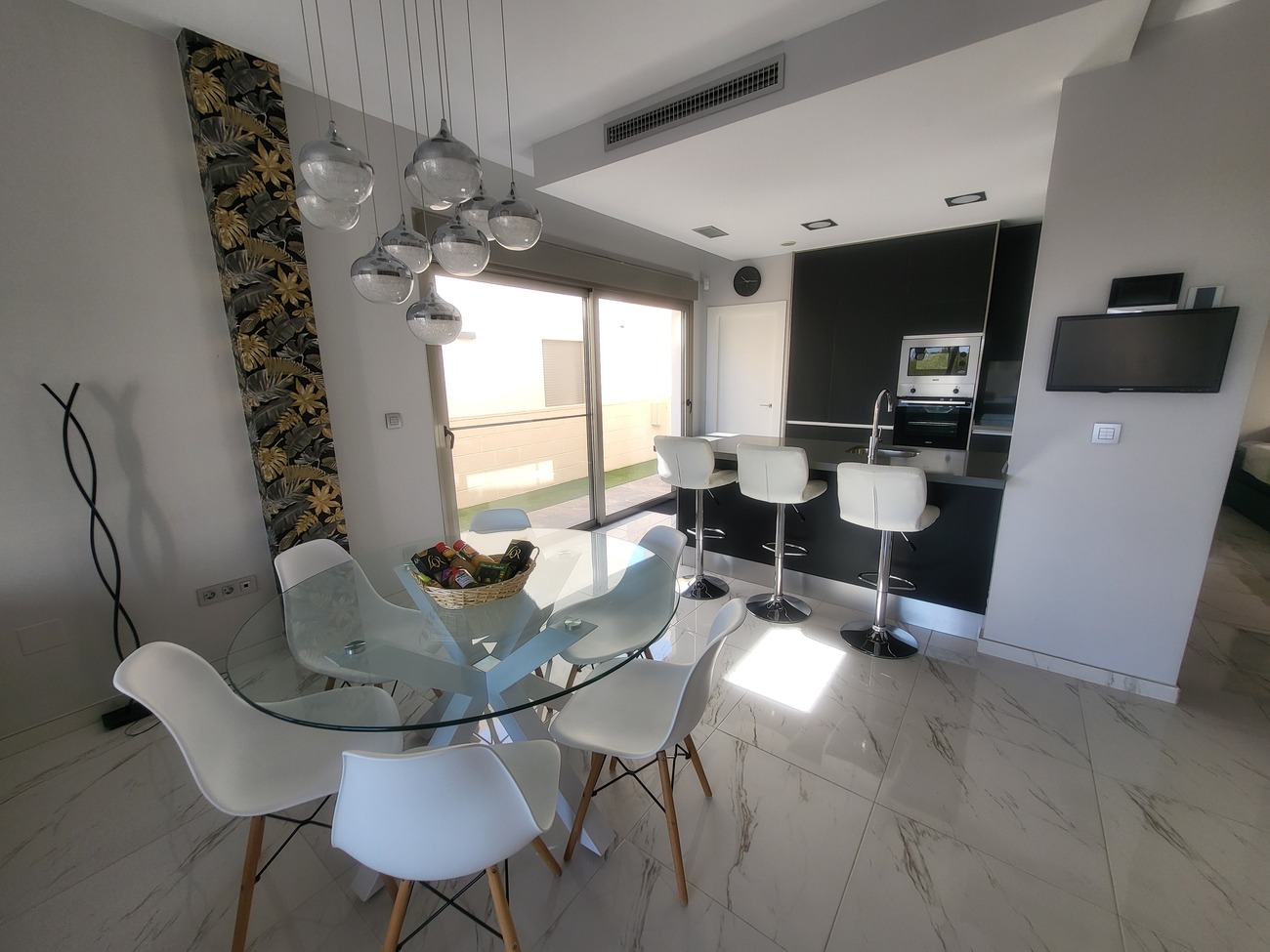 Bedroom in villa for sale in Orihuela Costa
