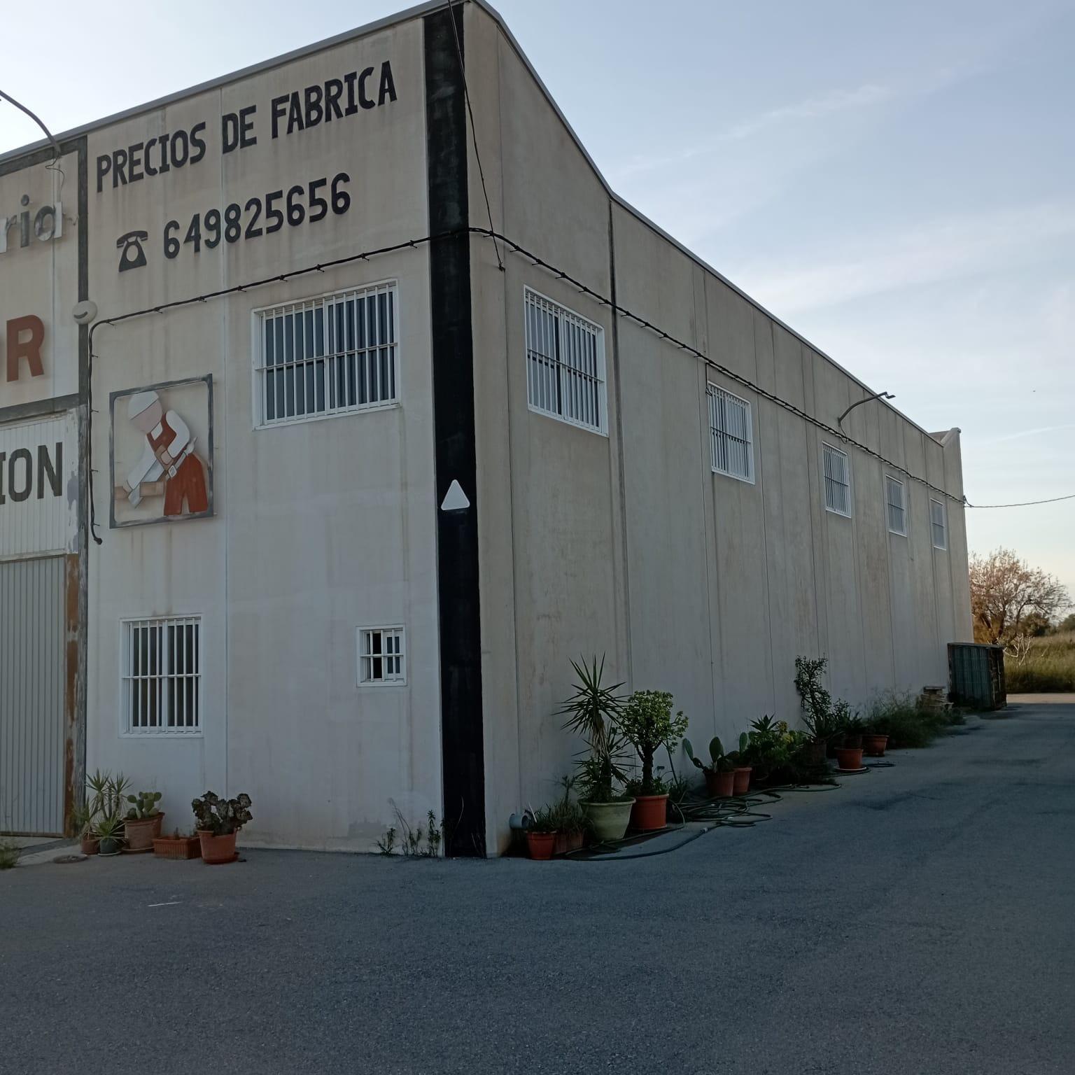 Pool area in commercial for sale in Orihuela