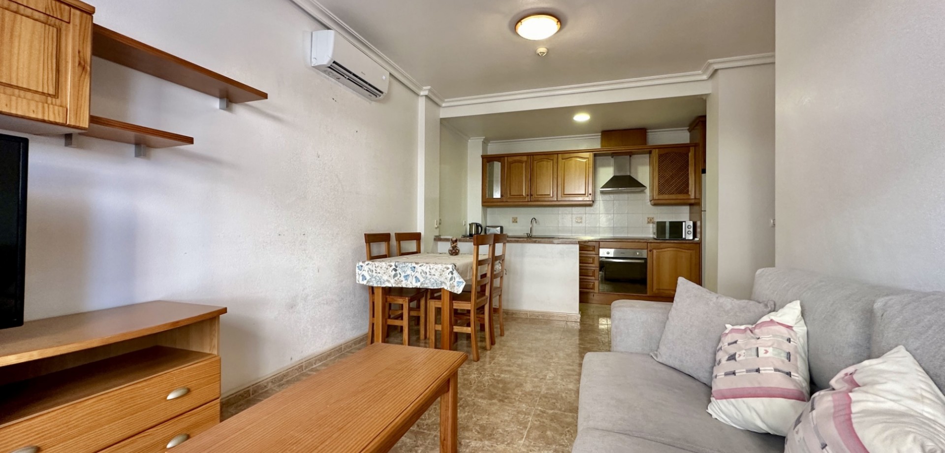 Garden in apartment for sale in Orihuela Costa