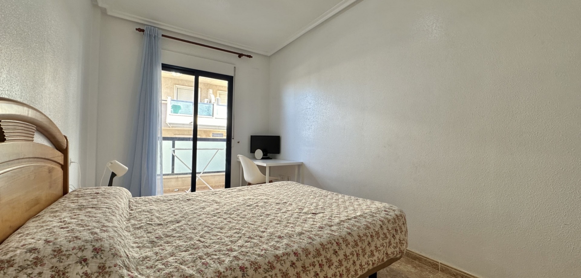 Garden in apartment for sale in Orihuela Costa