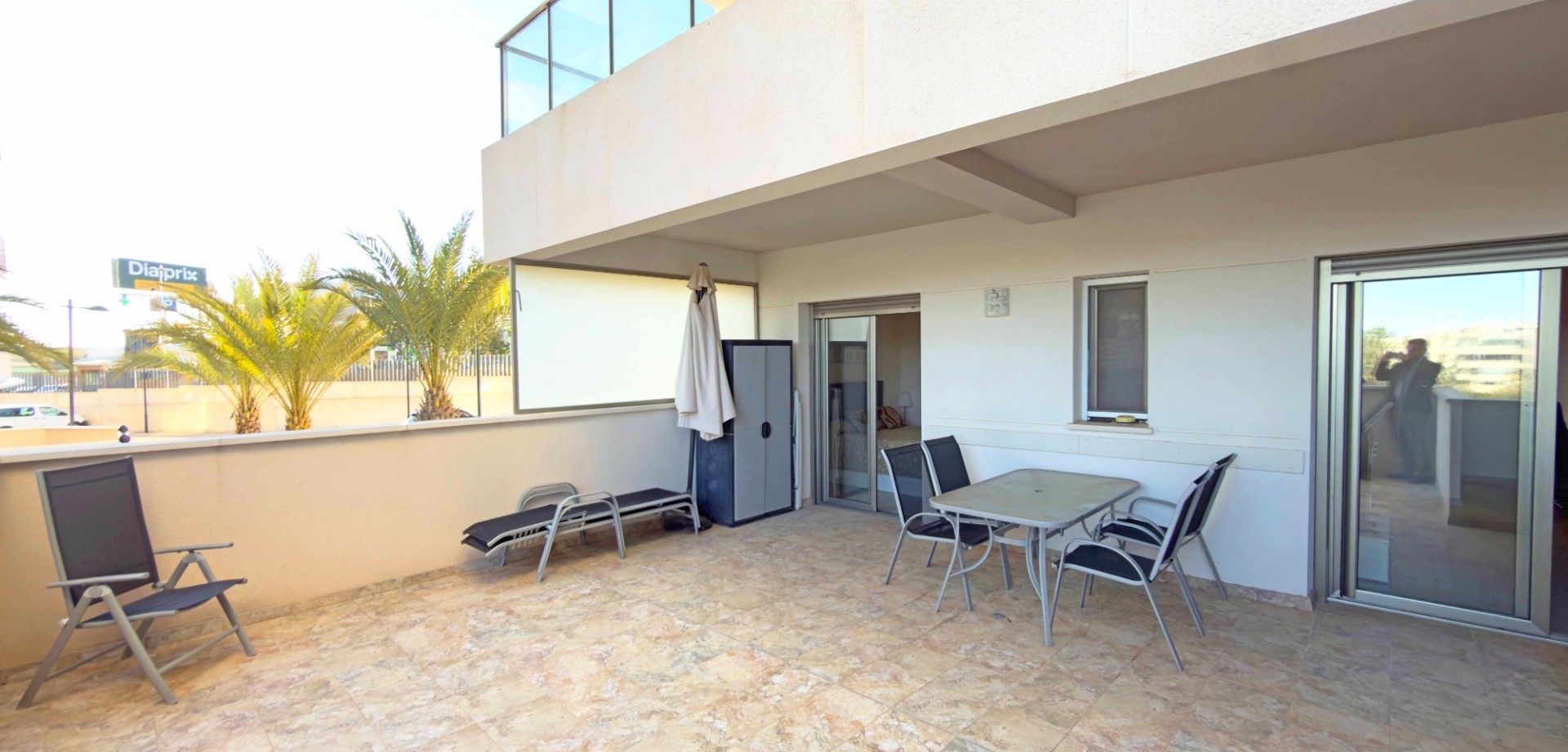 Located in the highly sought-after area of Los Dolses, Orihuela Costa, this beautifully presented gr