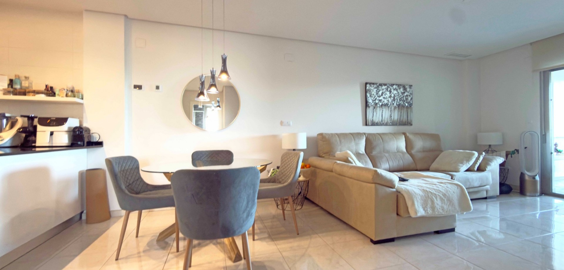 Dining area in apartment for sale in Orihuela Costa
