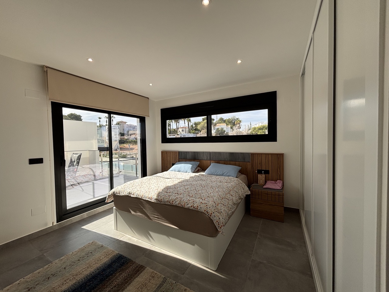 Terrace in villa for sale in Villamartin