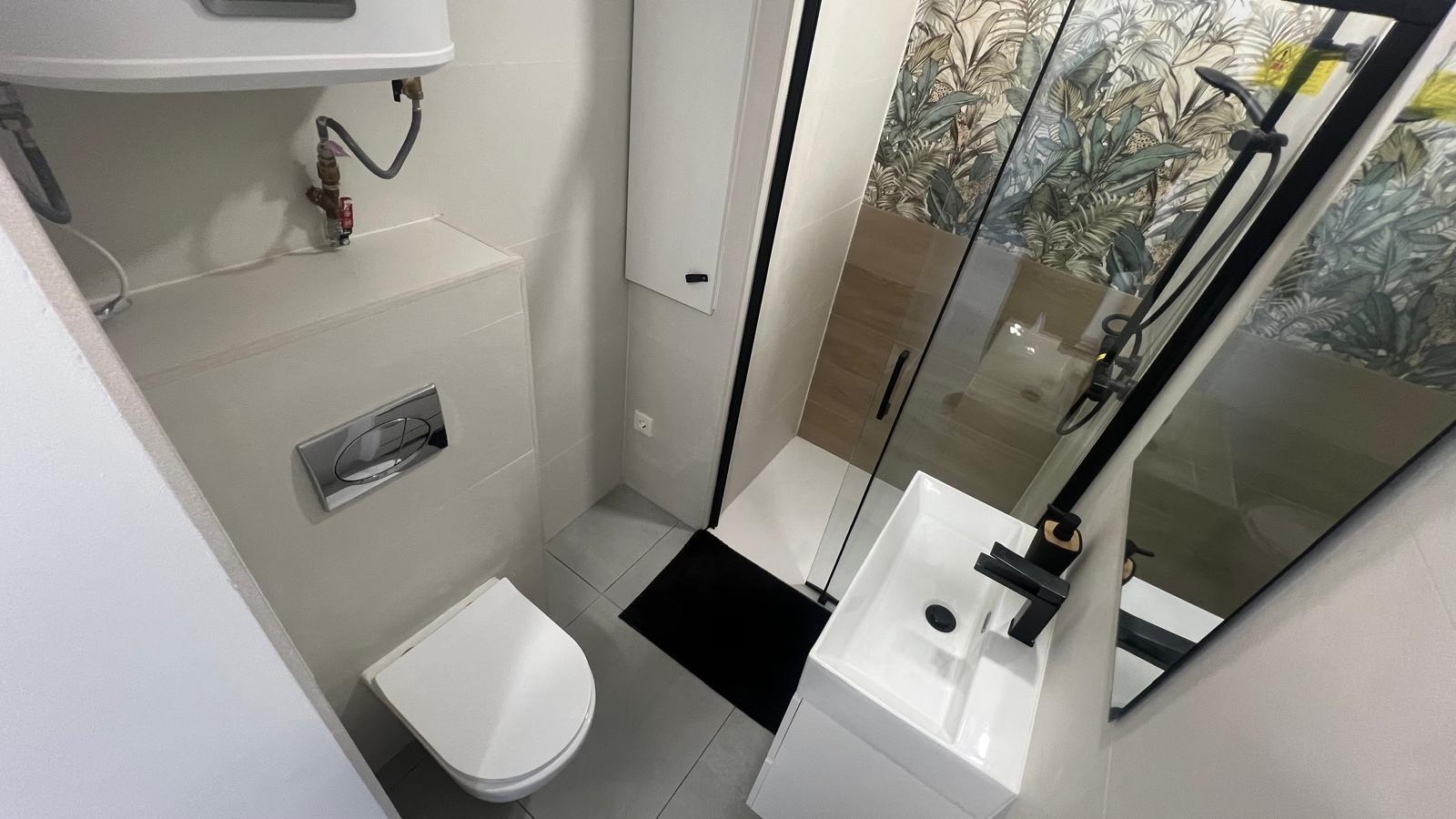 Master bedroom in apartment for sale in Torrevieja
