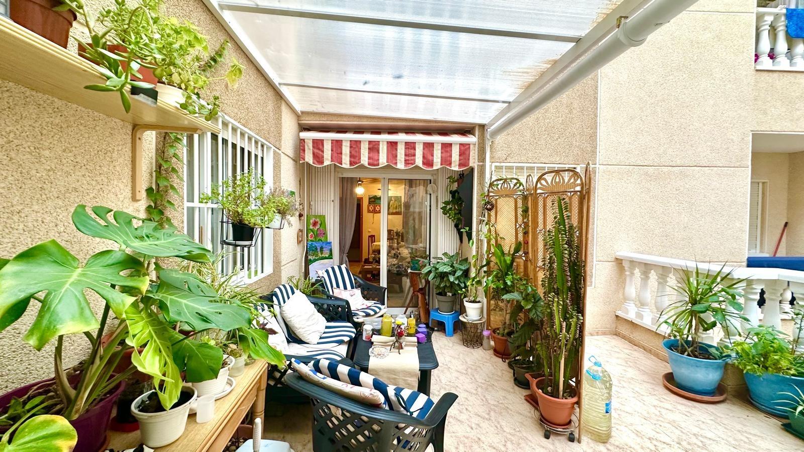 Kitchen in apartment for sale in Torrevieja