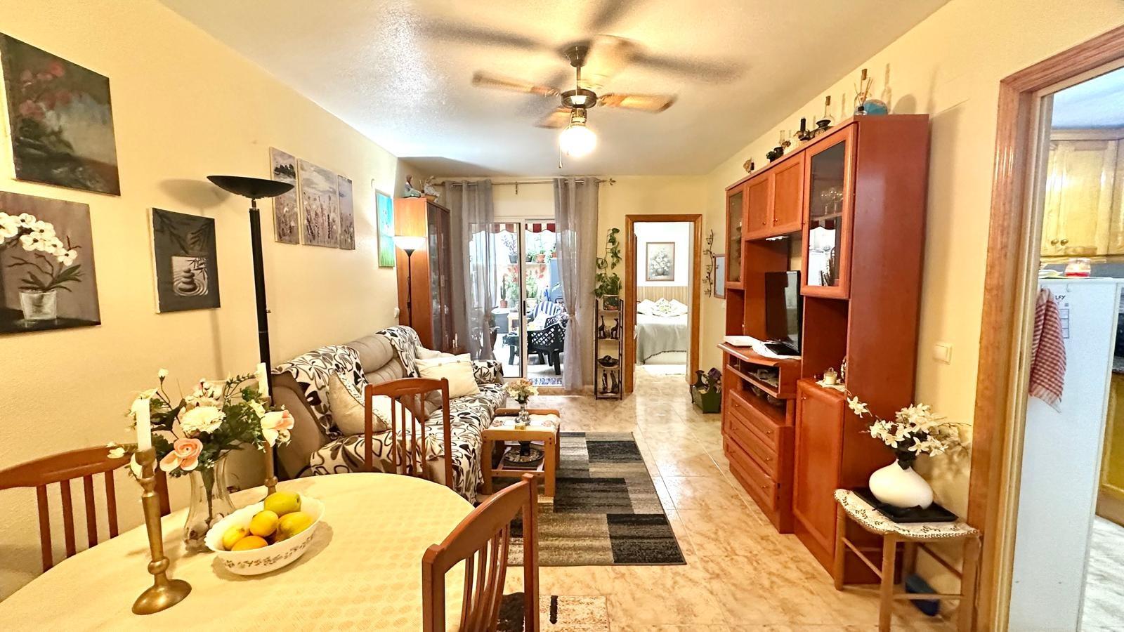 Terrace in apartment for sale in Torrevieja