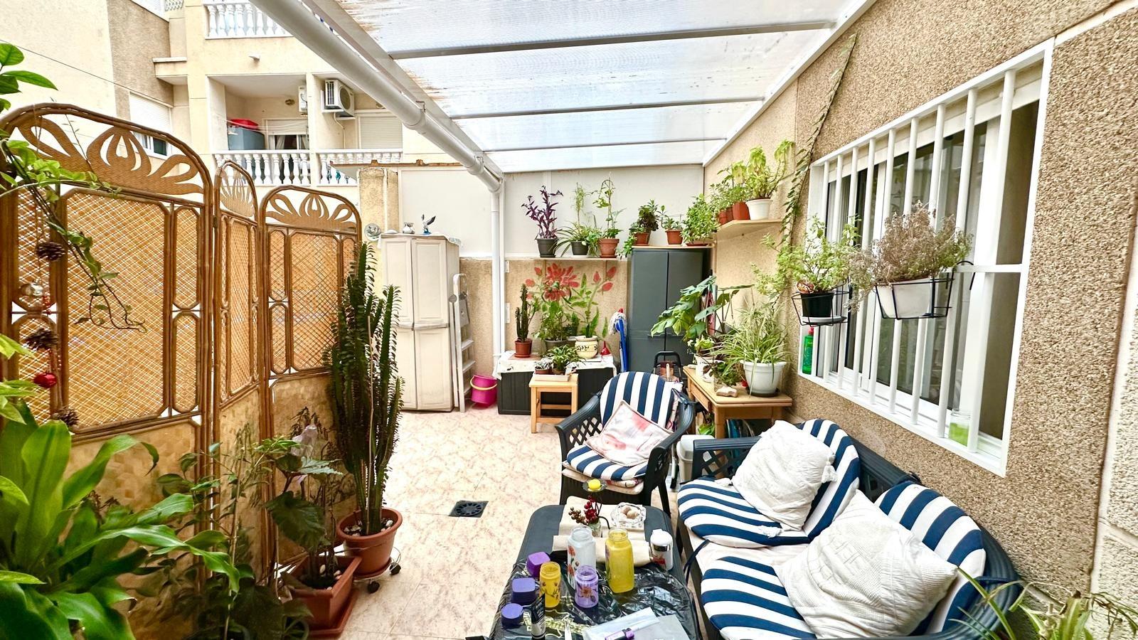 Garden in apartment for sale in Torrevieja