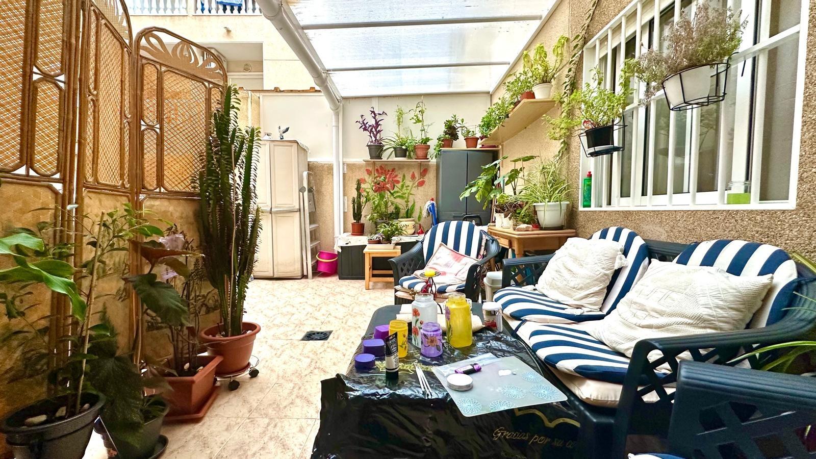 Garden in apartment for sale in Torrevieja