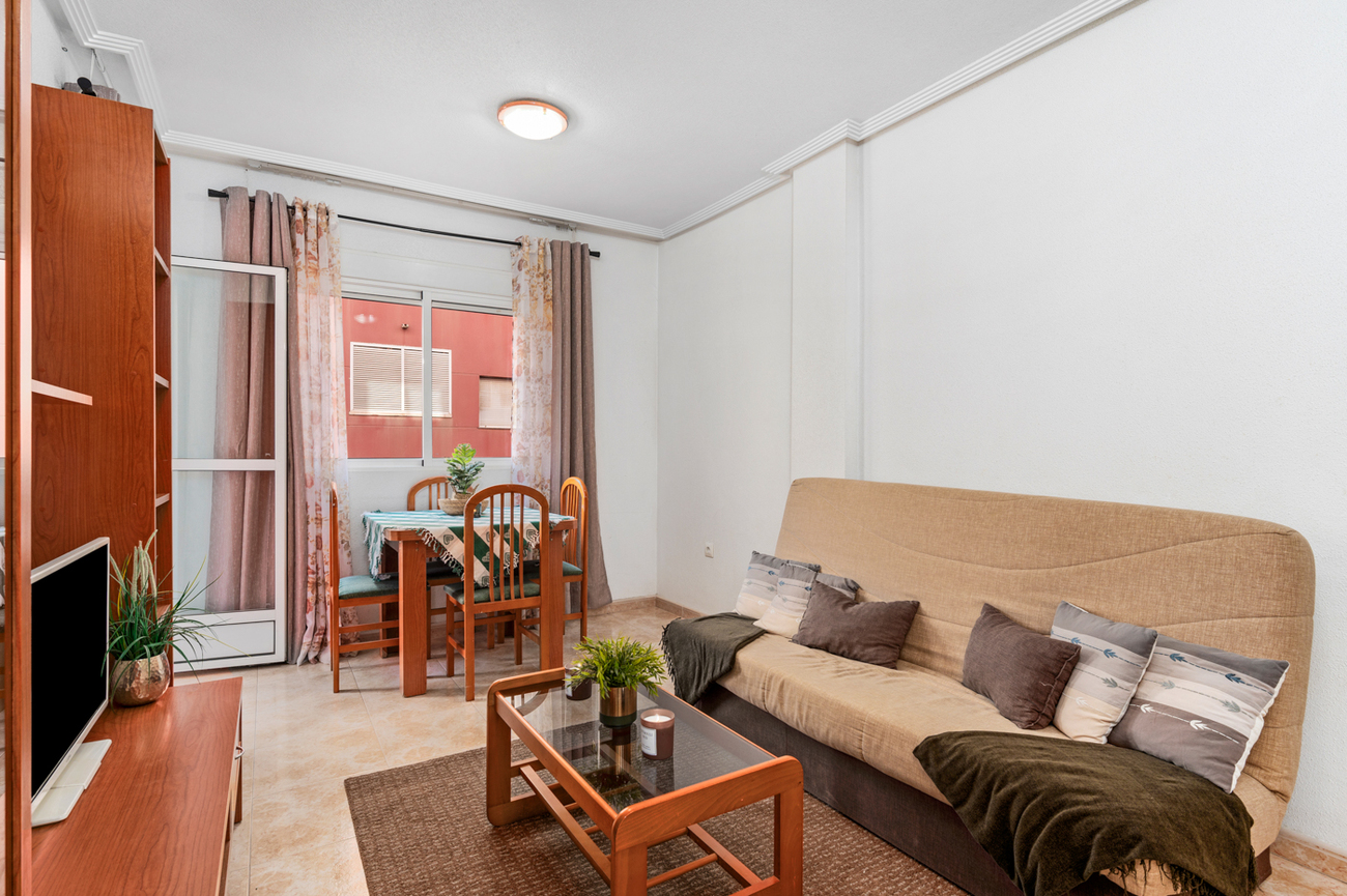 Terrace in apartment for sale in Torrevieja