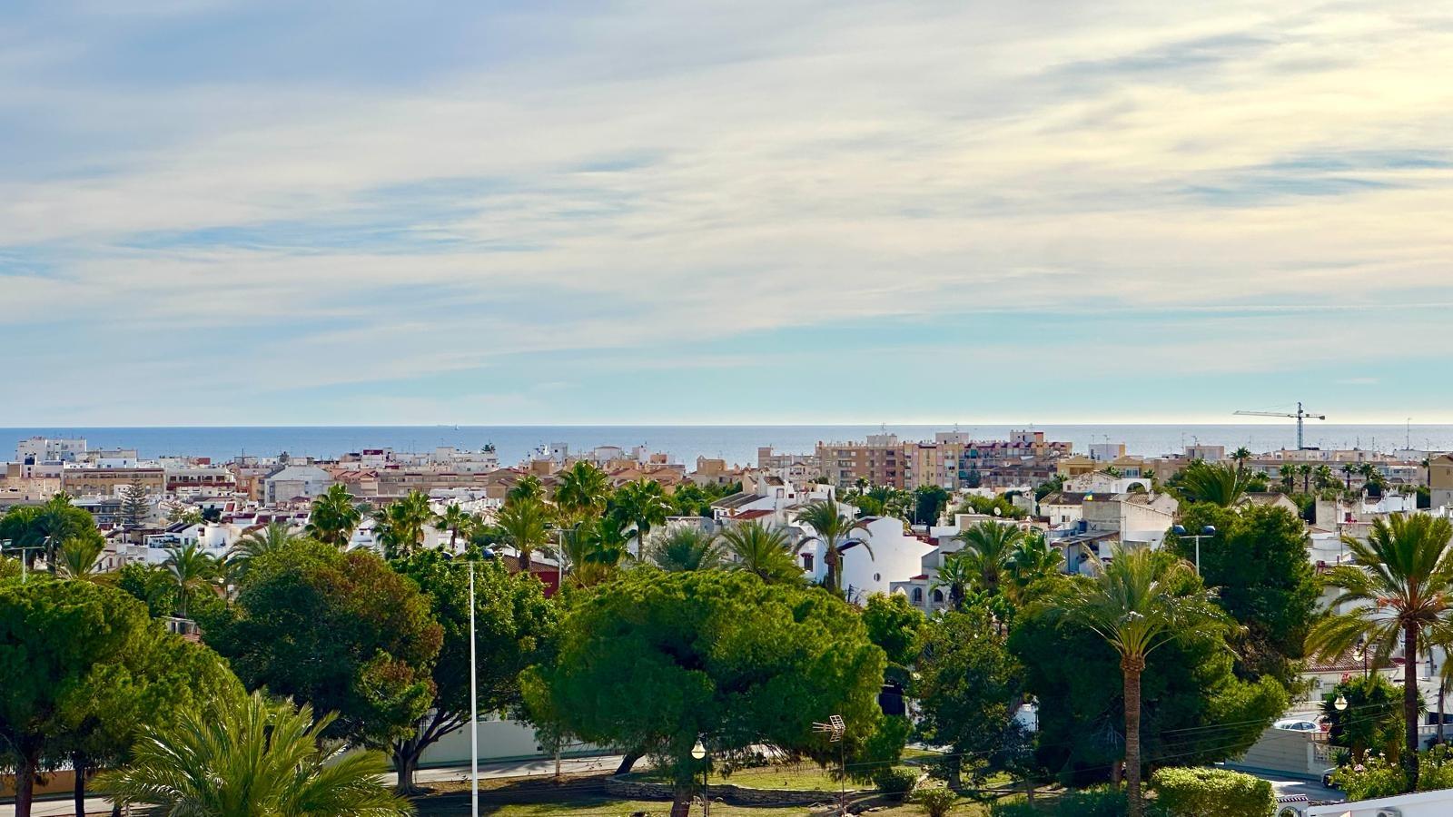 Living room in apartment for sale in Torrevieja
