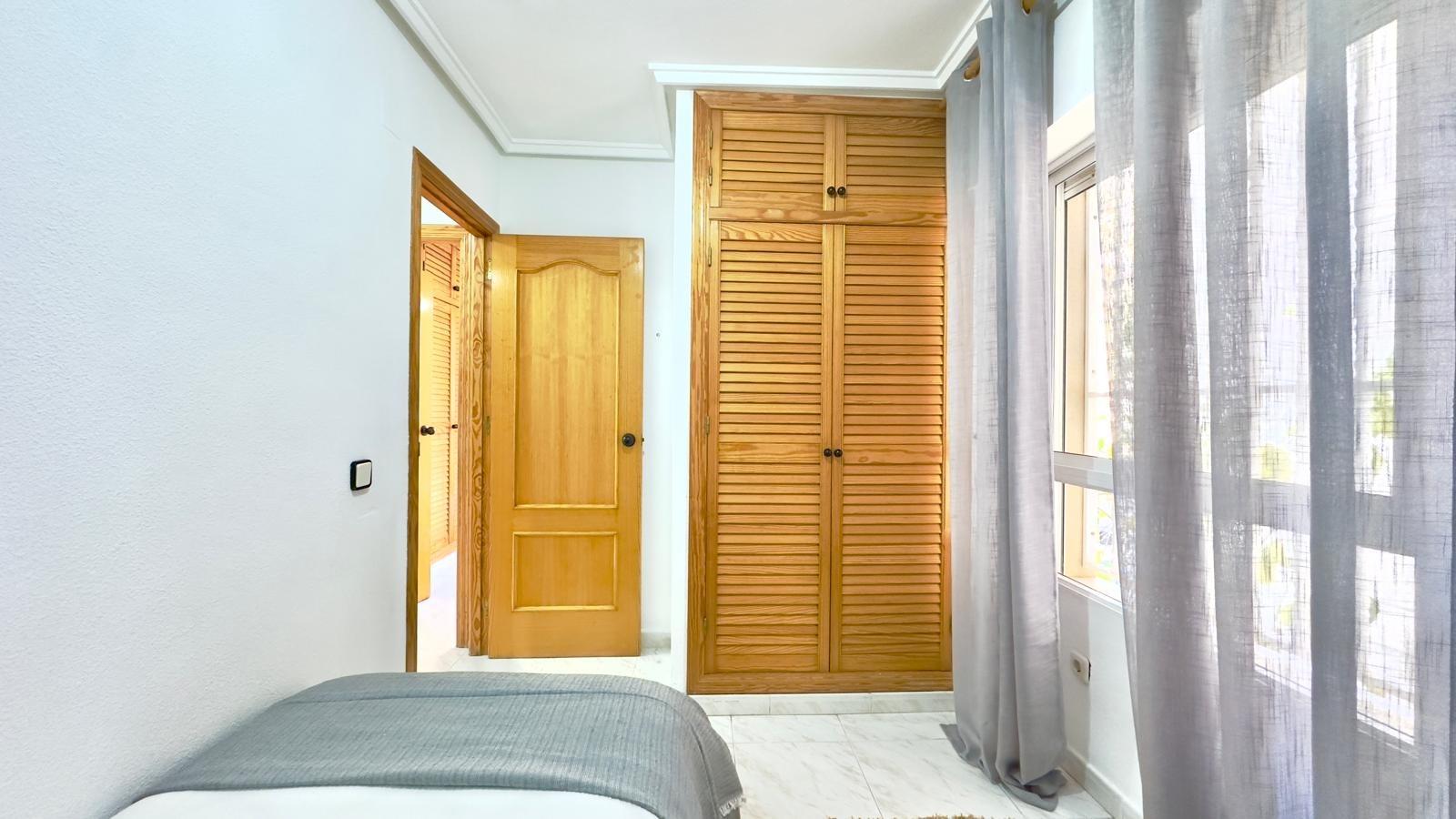 Terrace in apartment for sale in Torrevieja