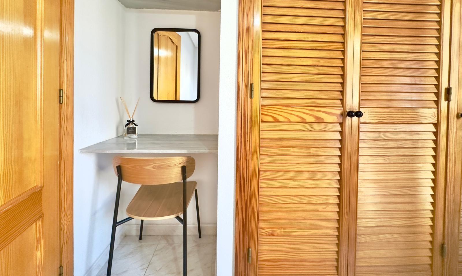 Terrace in apartment for sale in Torrevieja