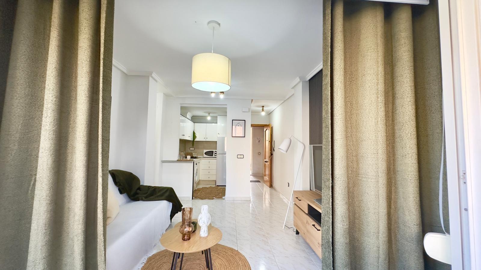 Master bedroom in apartment for sale in Torrevieja