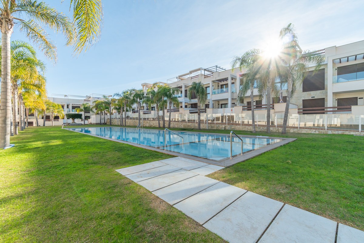 Bathroom in apartment for sale in Orihuela Costa