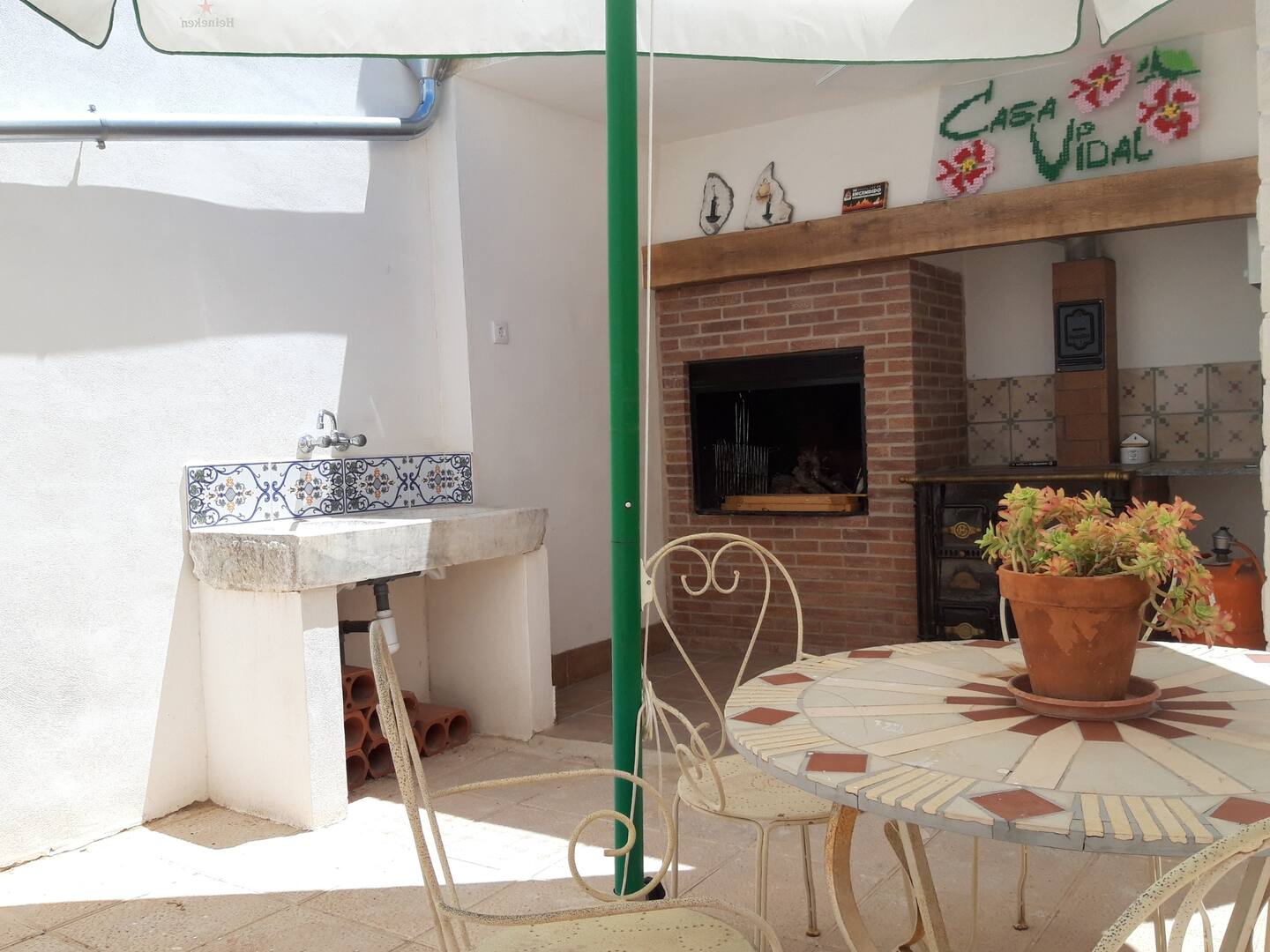 Dining area in terraced for sale in Raspay