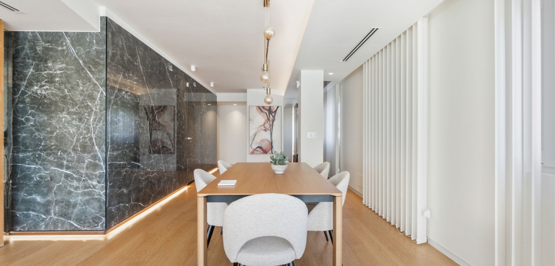 Bedroom in apartment for sale in Torrevieja