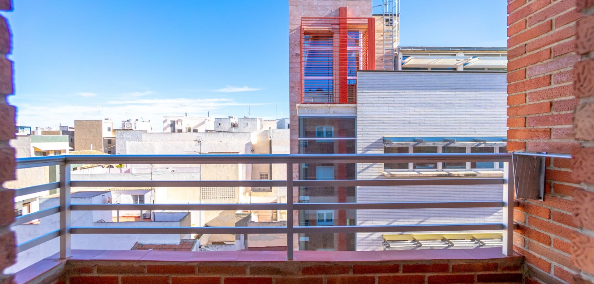 Master bedroom in apartment for sale in Torrevieja