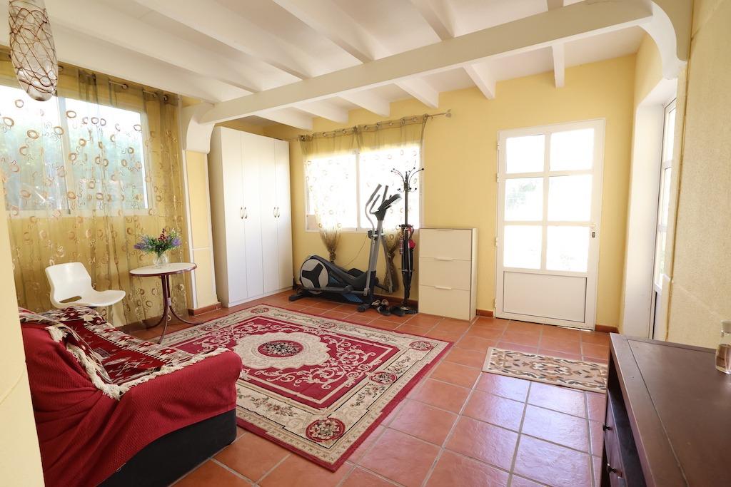 Bedroom in villa for sale in Orihuela Costa